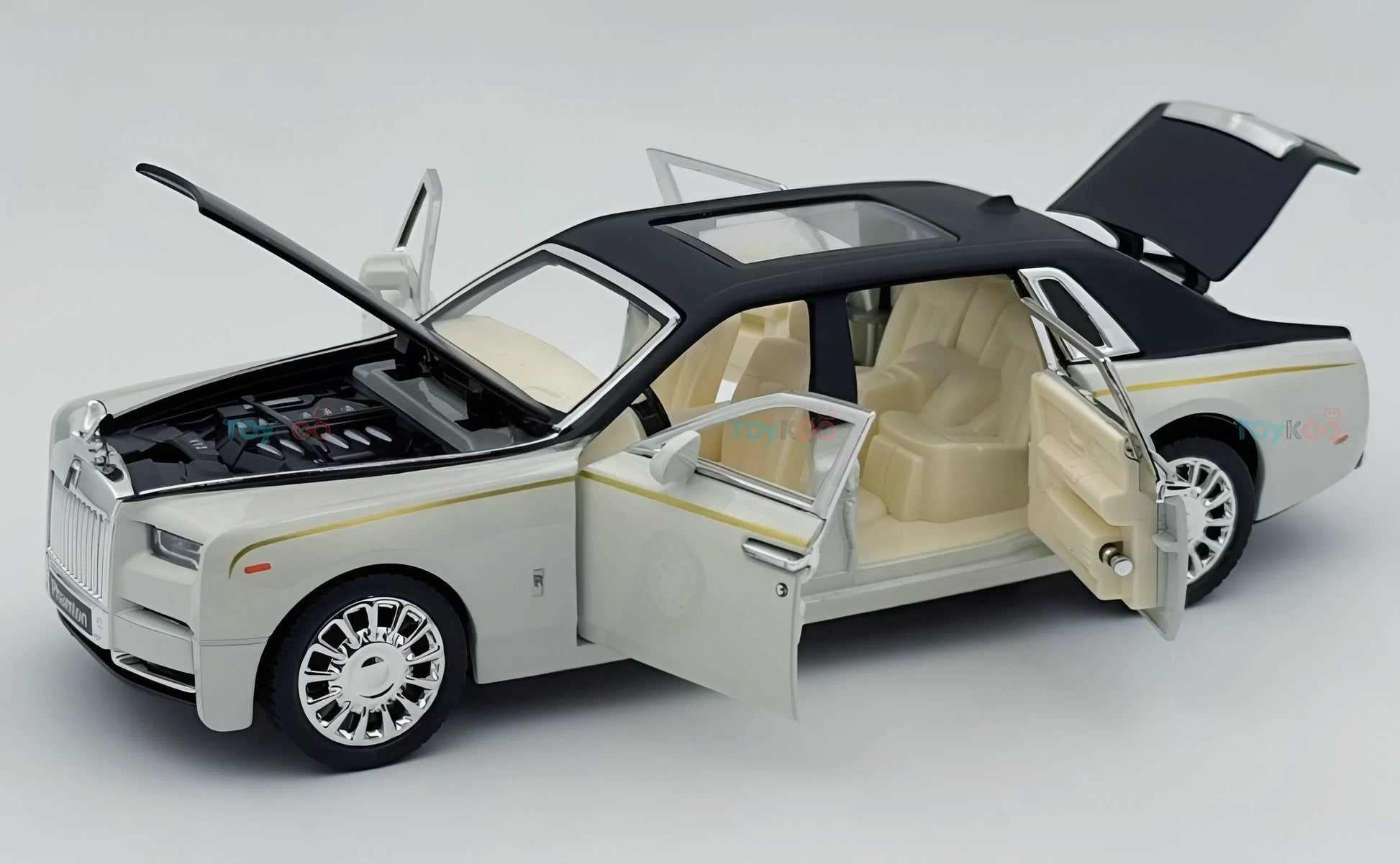 Rolls Royce Phantom 1:24 diecast scale model | Assorted Color