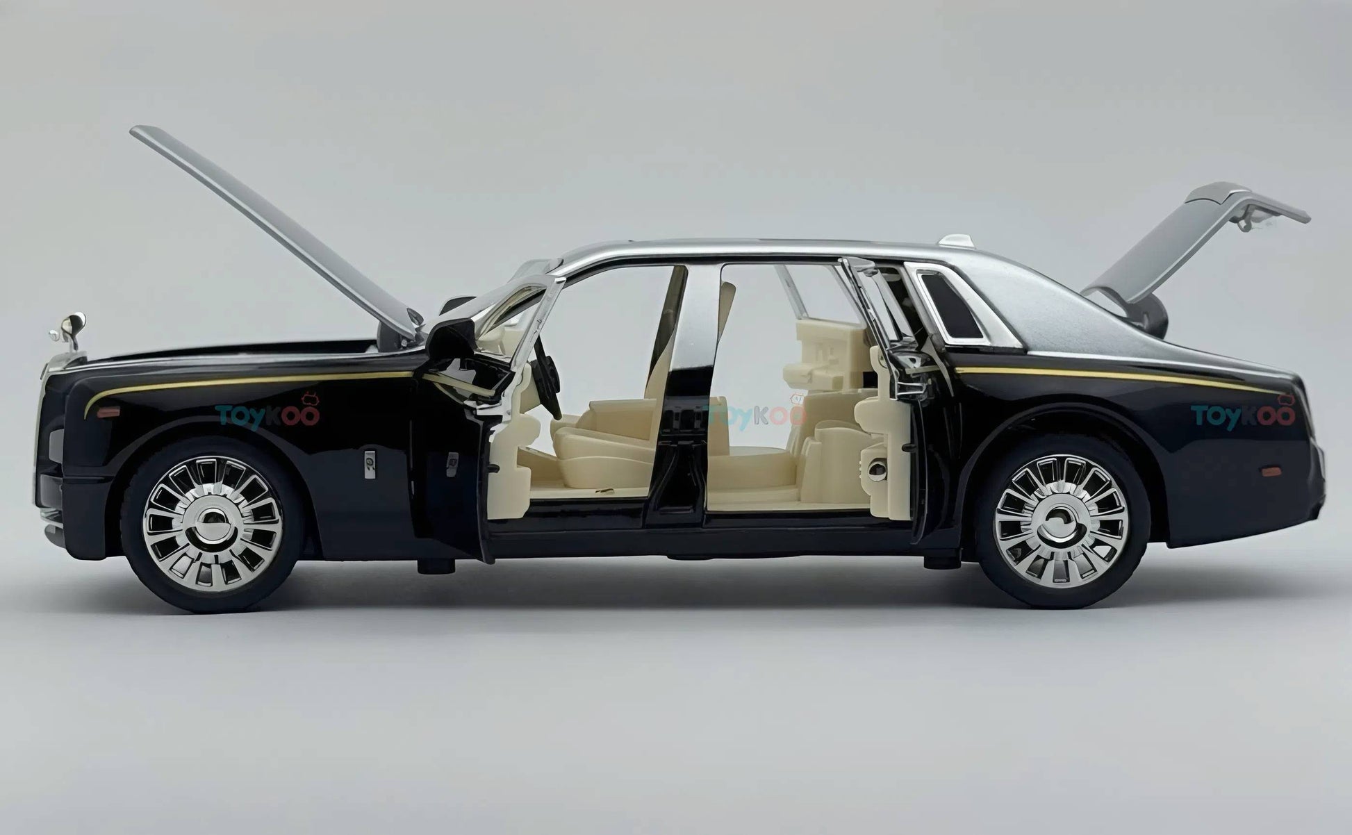 Rolls Royce Phantom 1:24 diecast scale model | Assorted Color